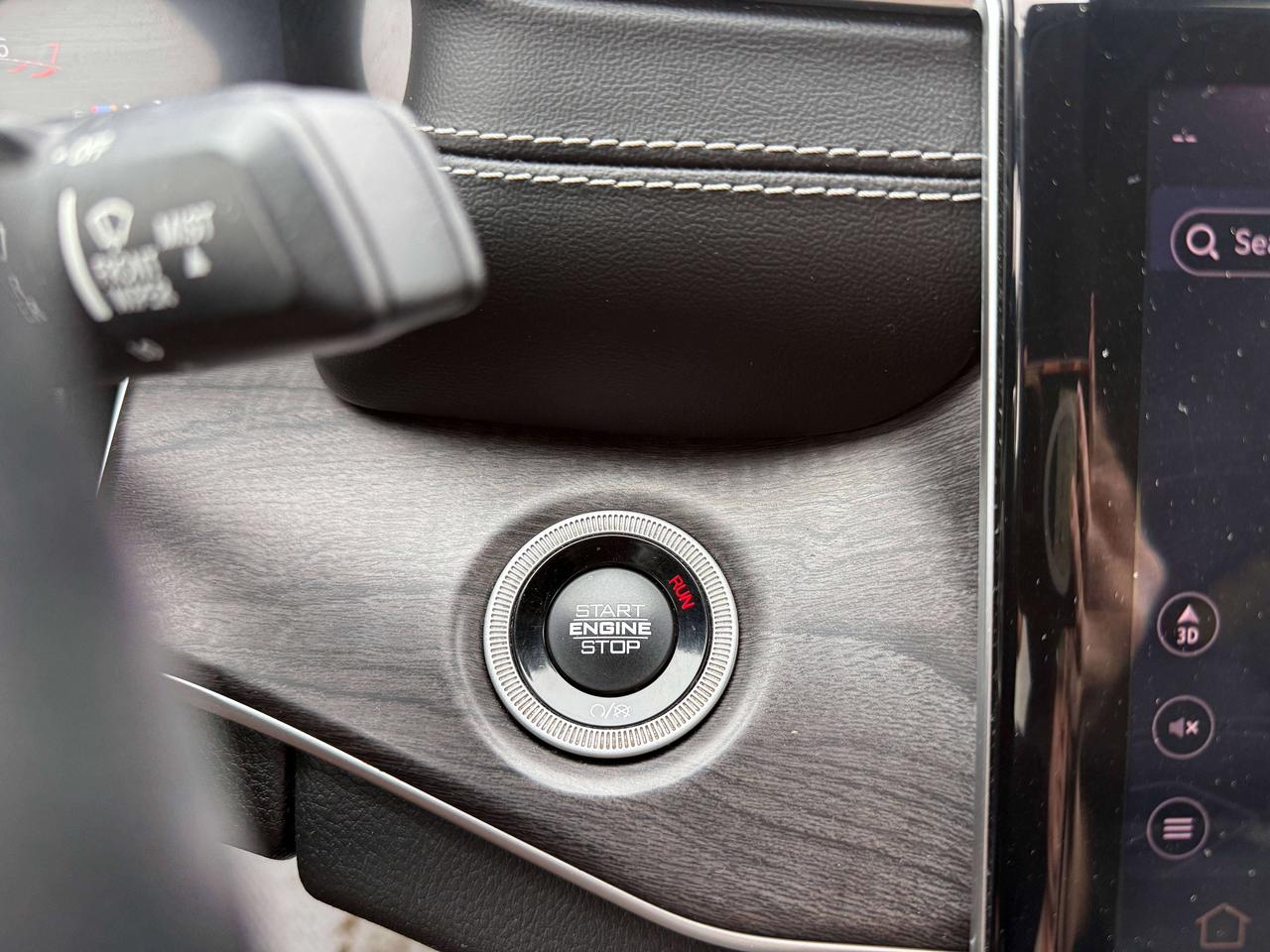 2022 Jeep Grand Cherokee Limited | NAVIGATION | BLIND SPOT | REMOTE START | Photo