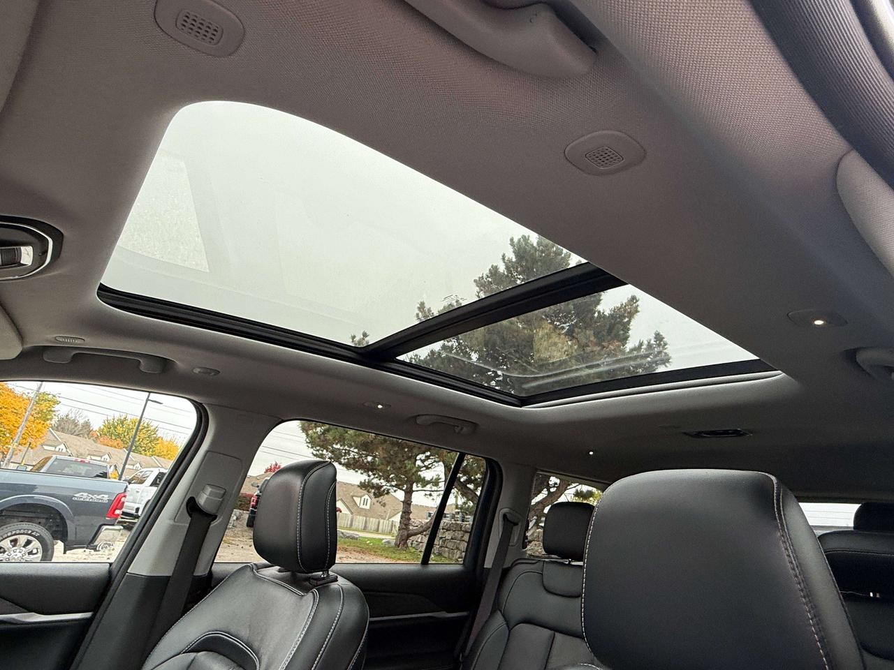2022 Jeep Grand Cherokee Limited | NAVIGATION | BLIND SPOT | REMOTE START | Photo
