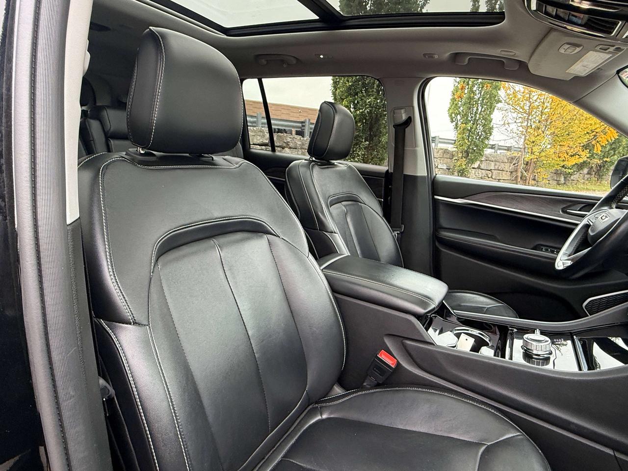 2022 Jeep Grand Cherokee Limited | NAVIGATION | BLIND SPOT | REMOTE START | Photo