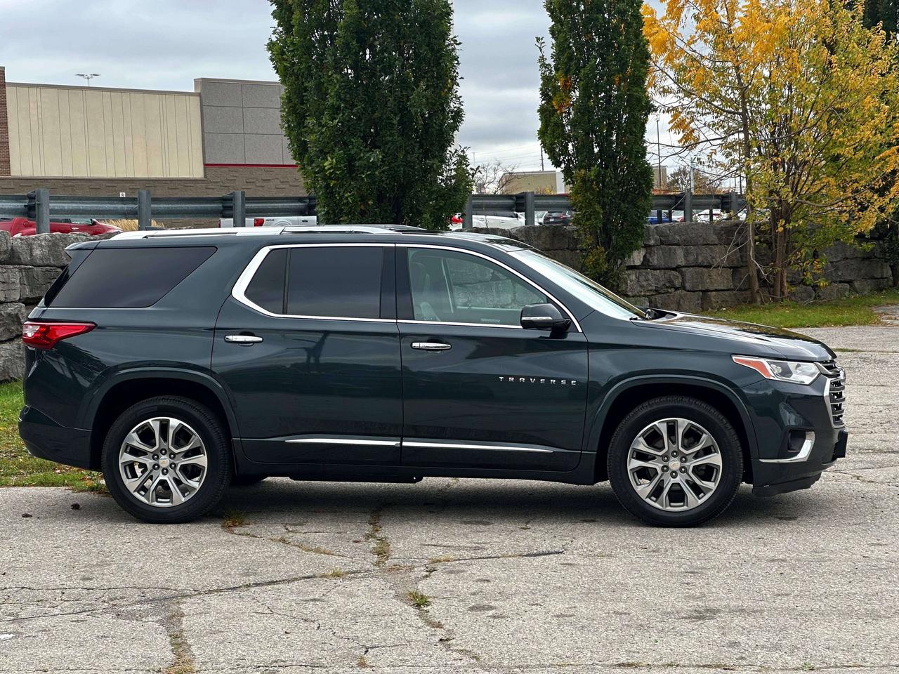 2019 Chevrolet Traverse Premier | NAVIGATION | COOLED SEATS | REMOTE START Photo