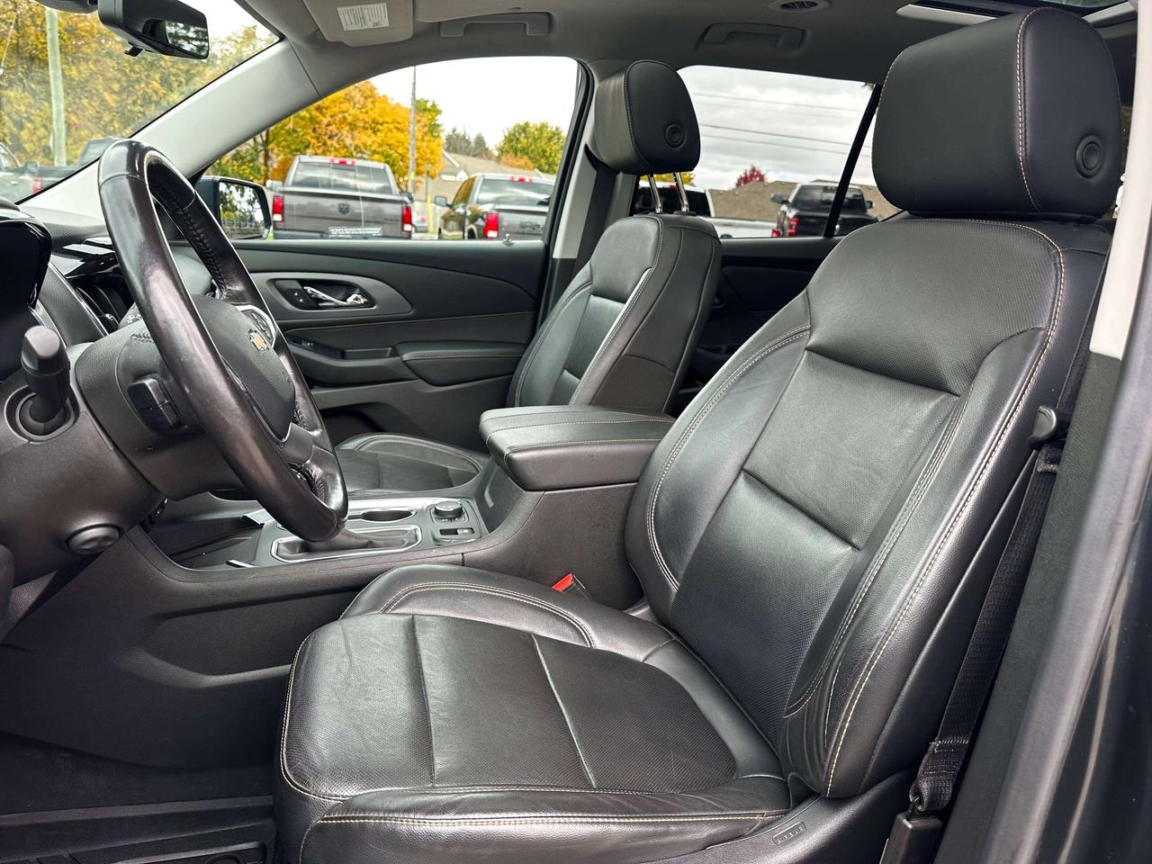 2019 Chevrolet Traverse Premier | NAVIGATION | COOLED SEATS | REMOTE START Photo