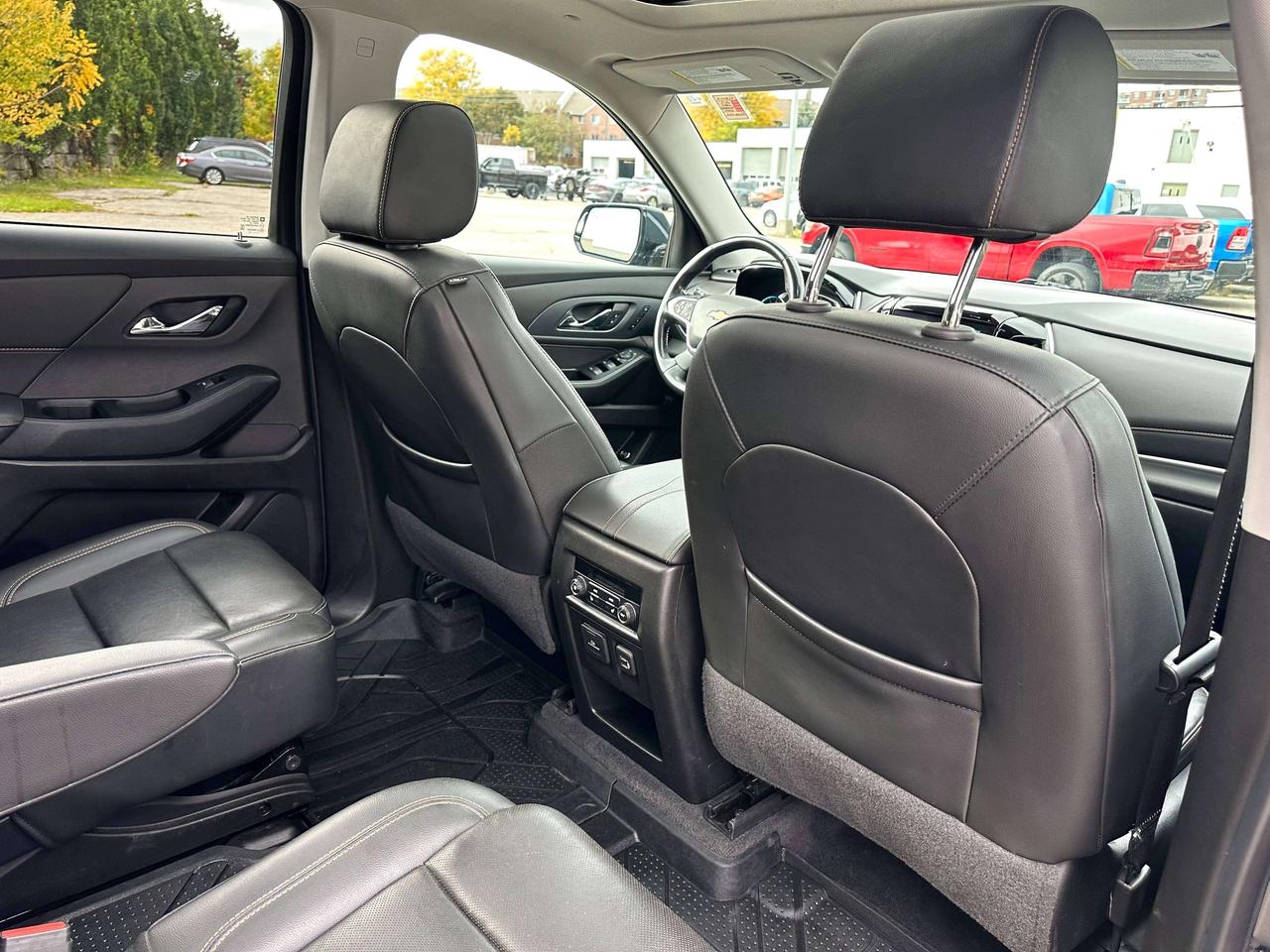 2019 Chevrolet Traverse Premier | NAVIGATION | COOLED SEATS | REMOTE START Photo