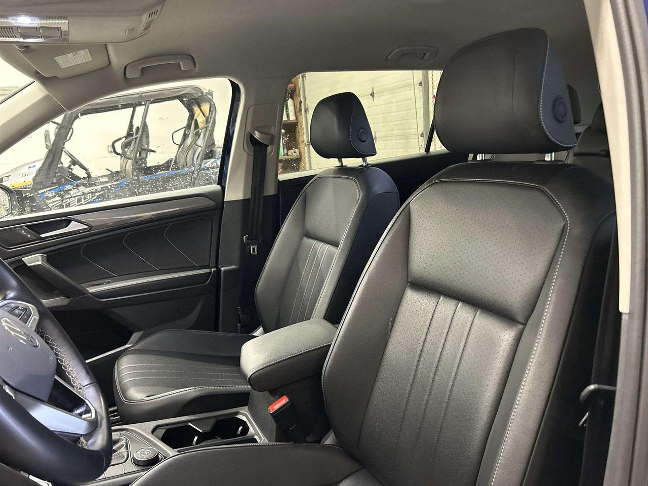 2024 Volkswagen Tiguan COMFORTLINE AWD |LEATHER | CARPLAY | REMOTE START Photo