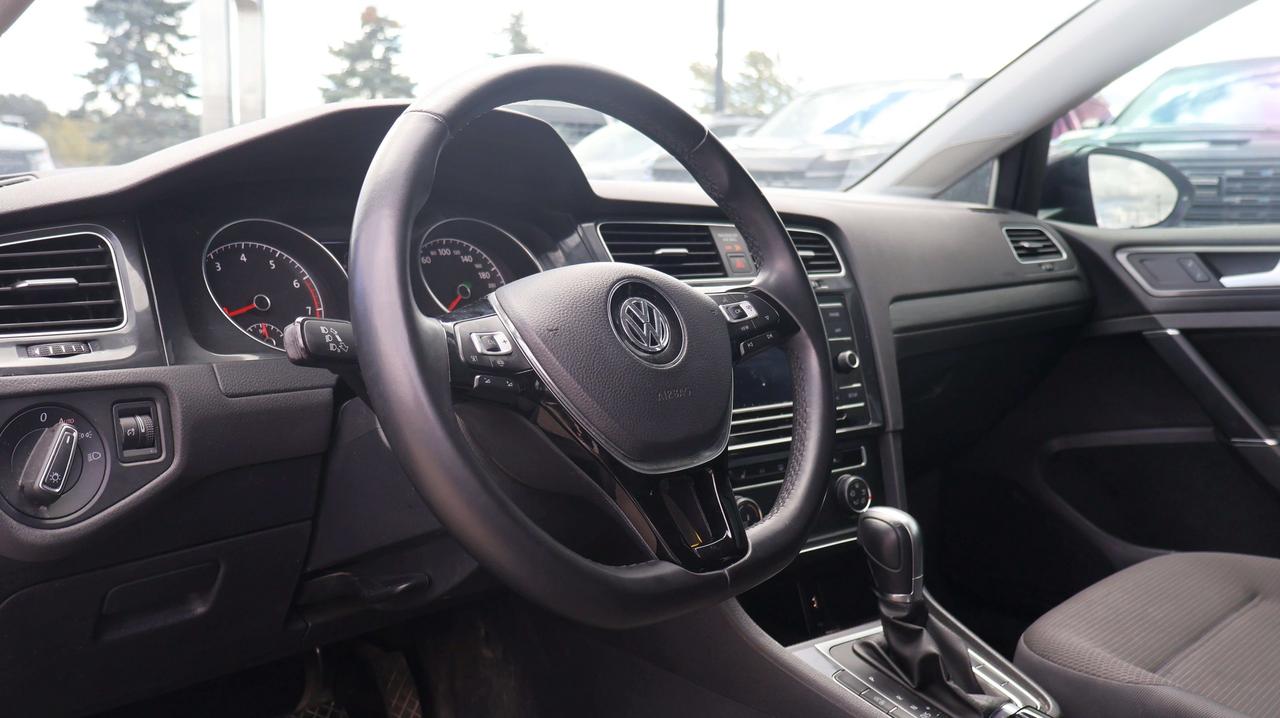 2019 Volkswagen Golf | Heated Seats | Cruise Photo