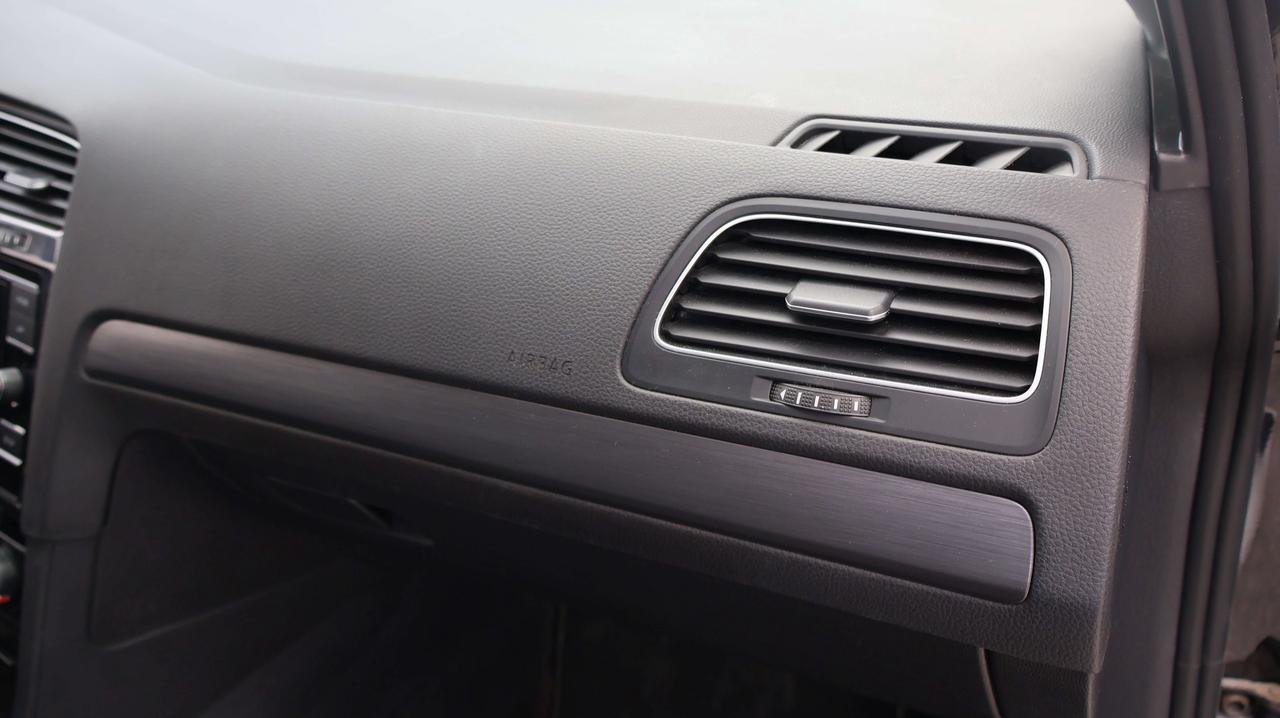 2019 Volkswagen Golf | Heated Seats | Cruise Photo