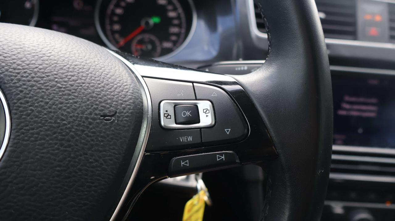 2019 Volkswagen Golf | Heated Seats | Cruise Photo