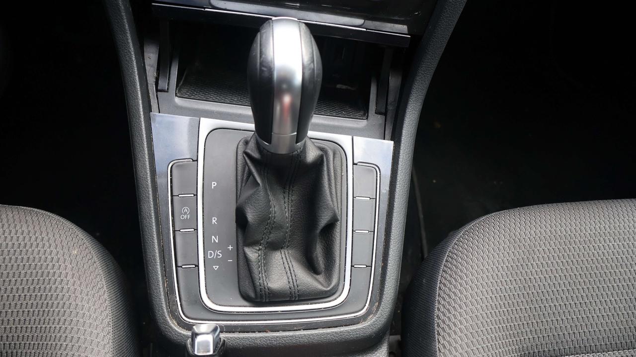 2019 Volkswagen Golf | Heated Seats | Cruise Photo