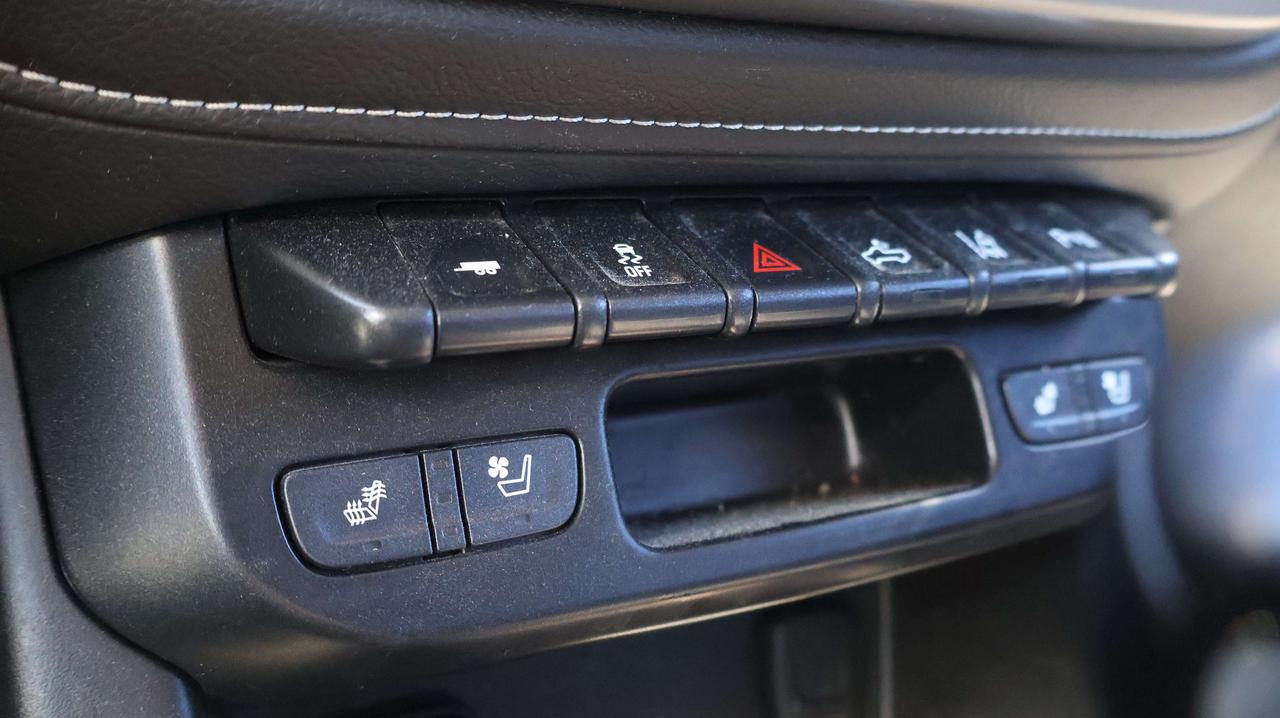 2022 GMC Canyon 4WD Denali | Heated Seats | WiFi Photo