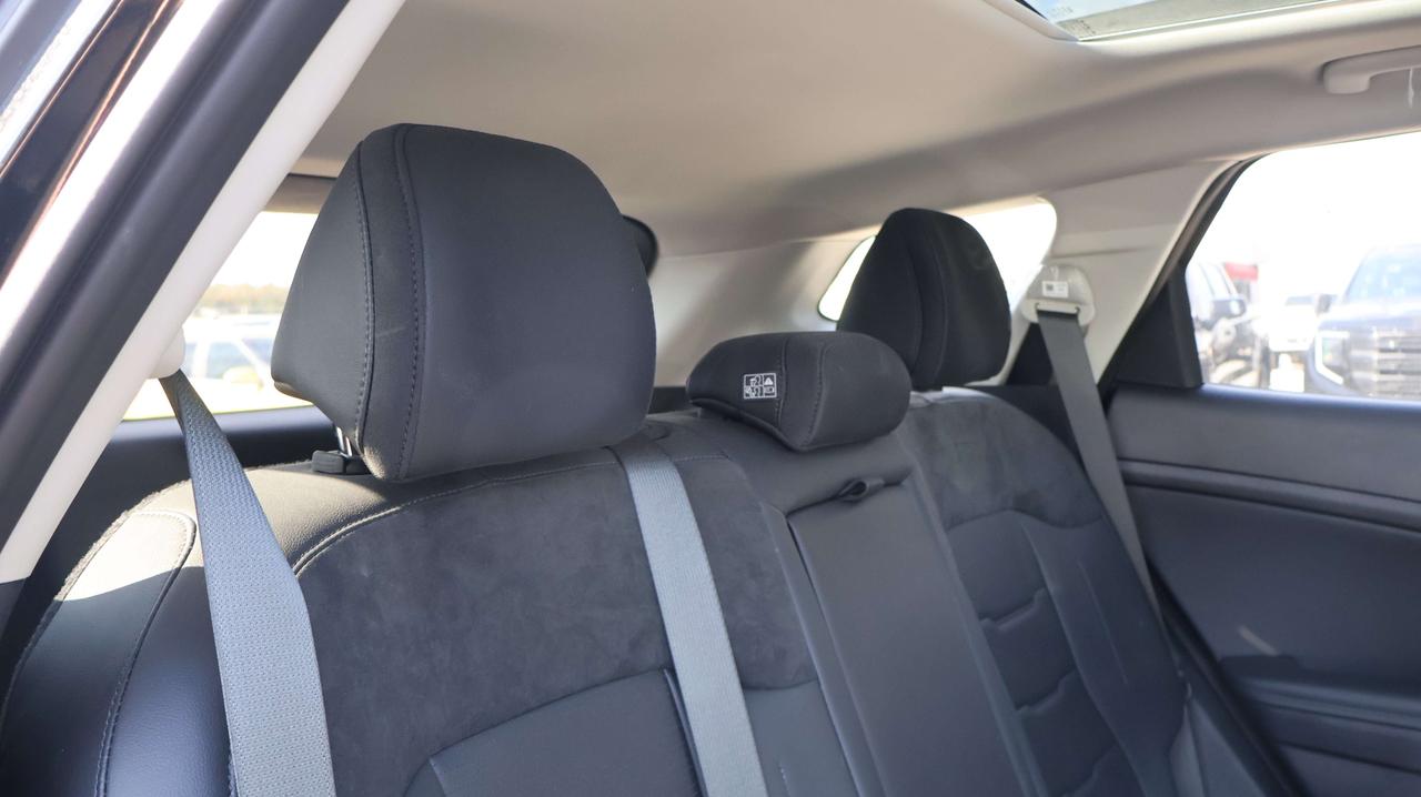 2026 Kia Sportage SX | Power Tailgate Photo