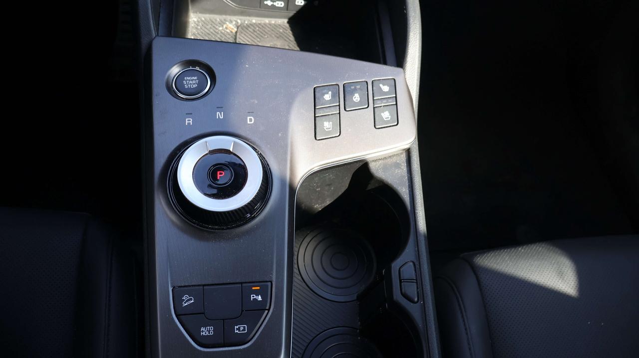 2026 Kia Sportage SX | Power Tailgate Photo