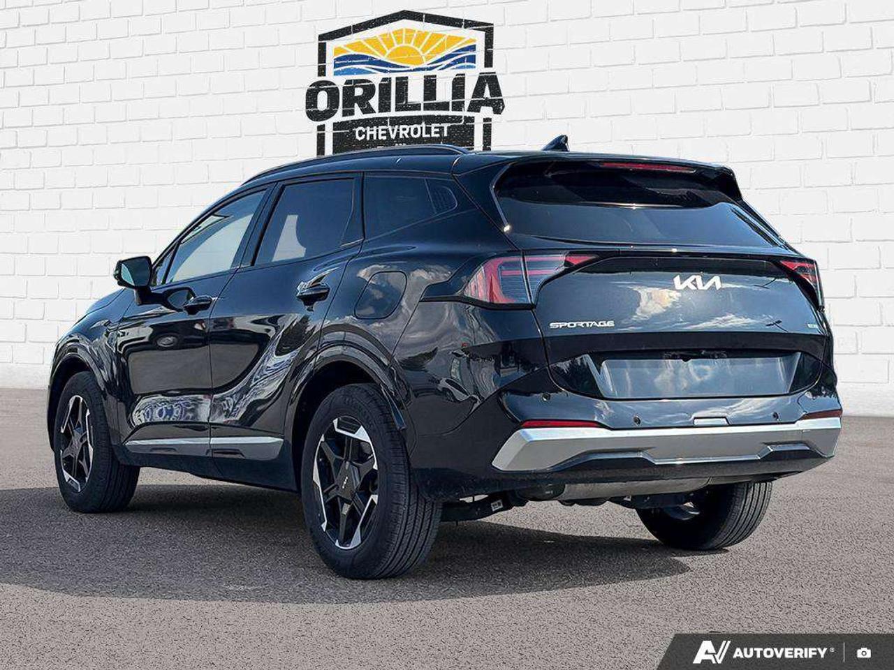 2026 Kia Sportage SX | Power Tailgate Photo