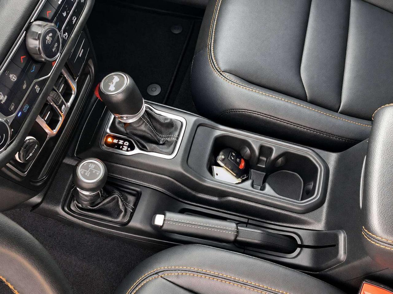 2024 Jeep Wrangler Sahara PHEV | SkyTop | Htd Leather | Alpine | 4X4 Photo