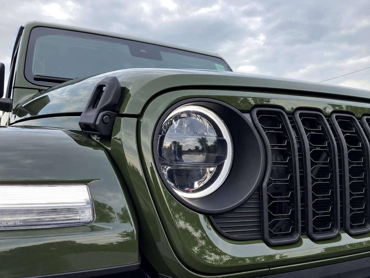 2024 Jeep Wrangler Sahara PHEV | SkyTop | Htd Leather | Alpine | 4X4 Photo
