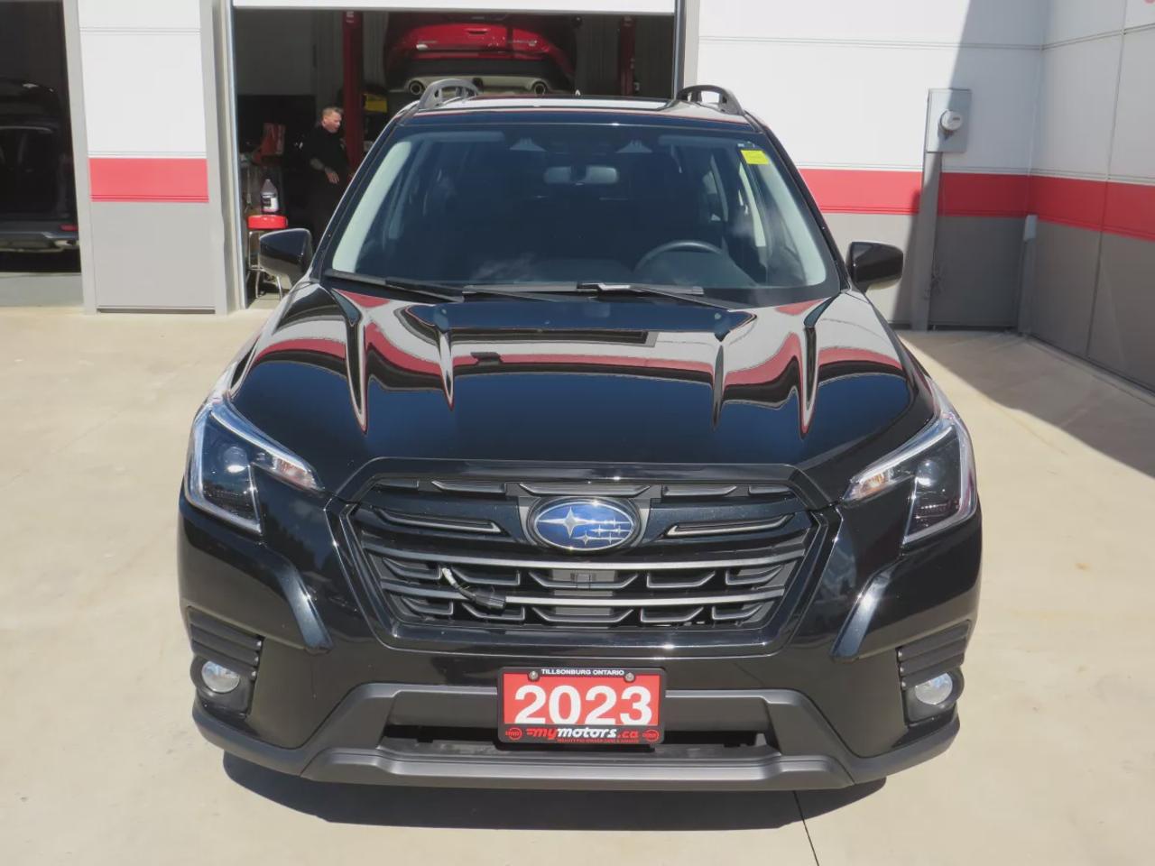 2023 Subaru Forester Touring | AWD | Automatic | Low Kms | Alloy Wheels | Premium Cloth Seats | Heated Seats | Heated Steering Wheel | Power Driver Seat | Climate Control | Power Sunroof | Touchscreen Display | Android Auto & Apple CarPlay | Bluetooth | Back-Up Camera | Adapt Photo5