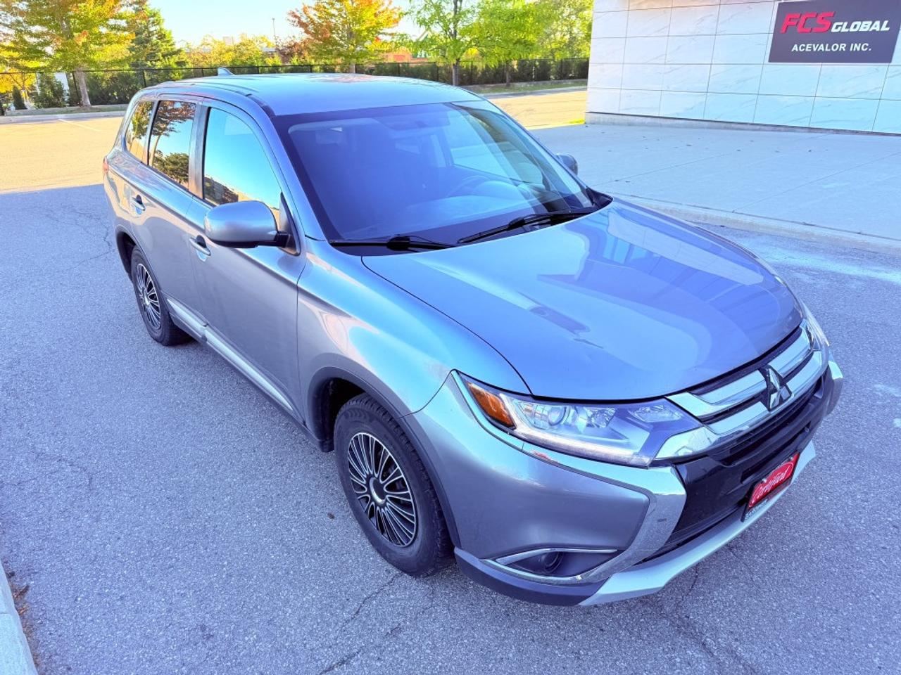 2018 Mitsubishi Outlander ES 4dr Front-wheel Drive CVT Photo