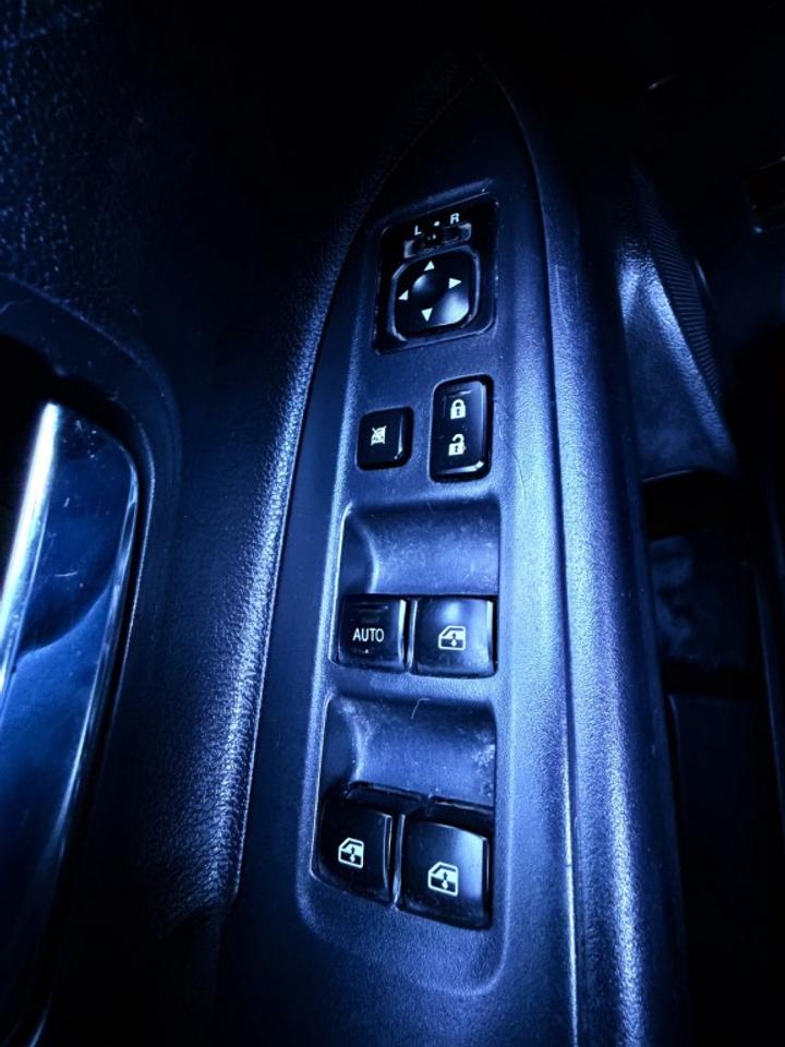 2018 Mitsubishi Outlander ES 4dr Front-wheel Drive CVT Photo