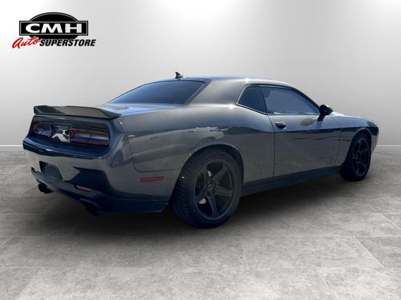 2018 Dodge Challenger SXT Plus w/Super Track Pak  **CLEAN** Photo