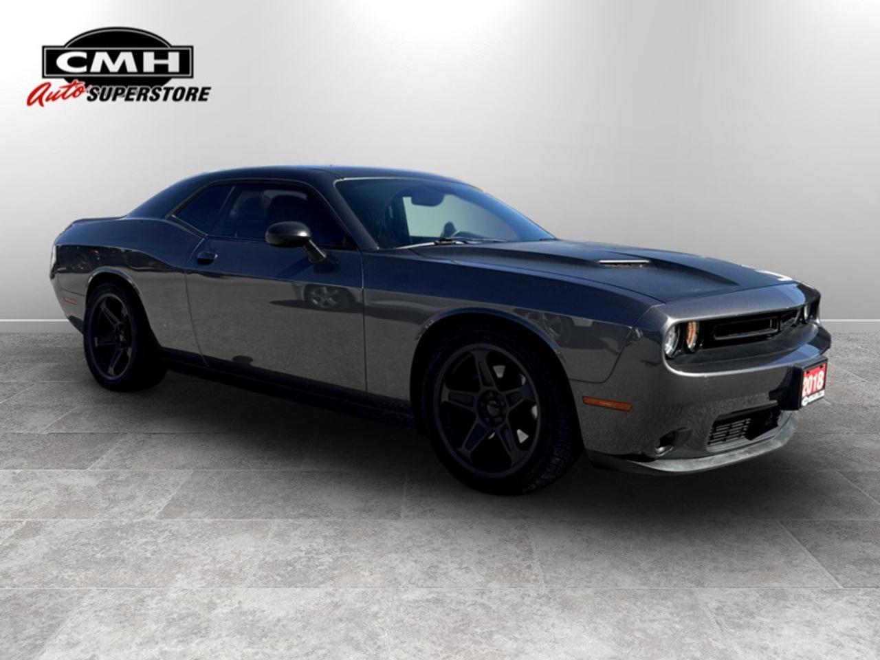 2018 Dodge Challenger SXT Plus w/Super Track Pak  **CLEAN** Photo