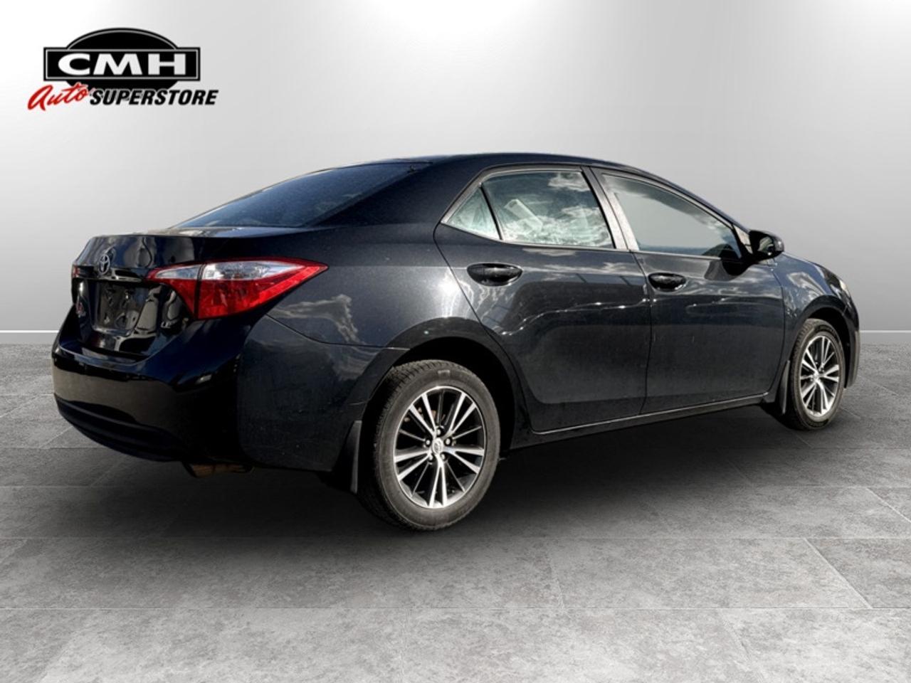 2016 Toyota Corolla LE  **CLEAN CARFAX - UPGRADE PKG** Photo