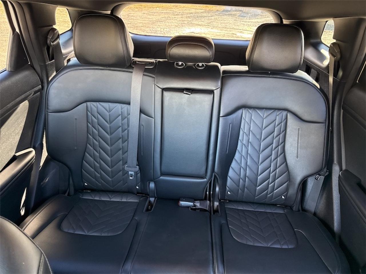 2023 Kia Sportage X-Line  Heated Steering Wheel Photo