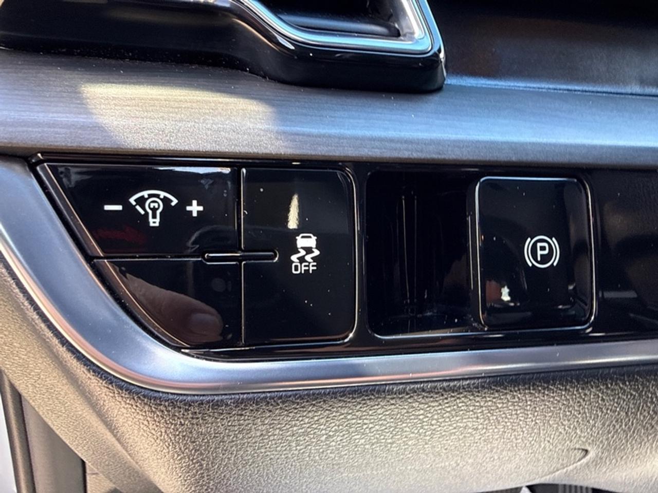 2023 Kia Sportage X-Line  Heated Steering Wheel Photo