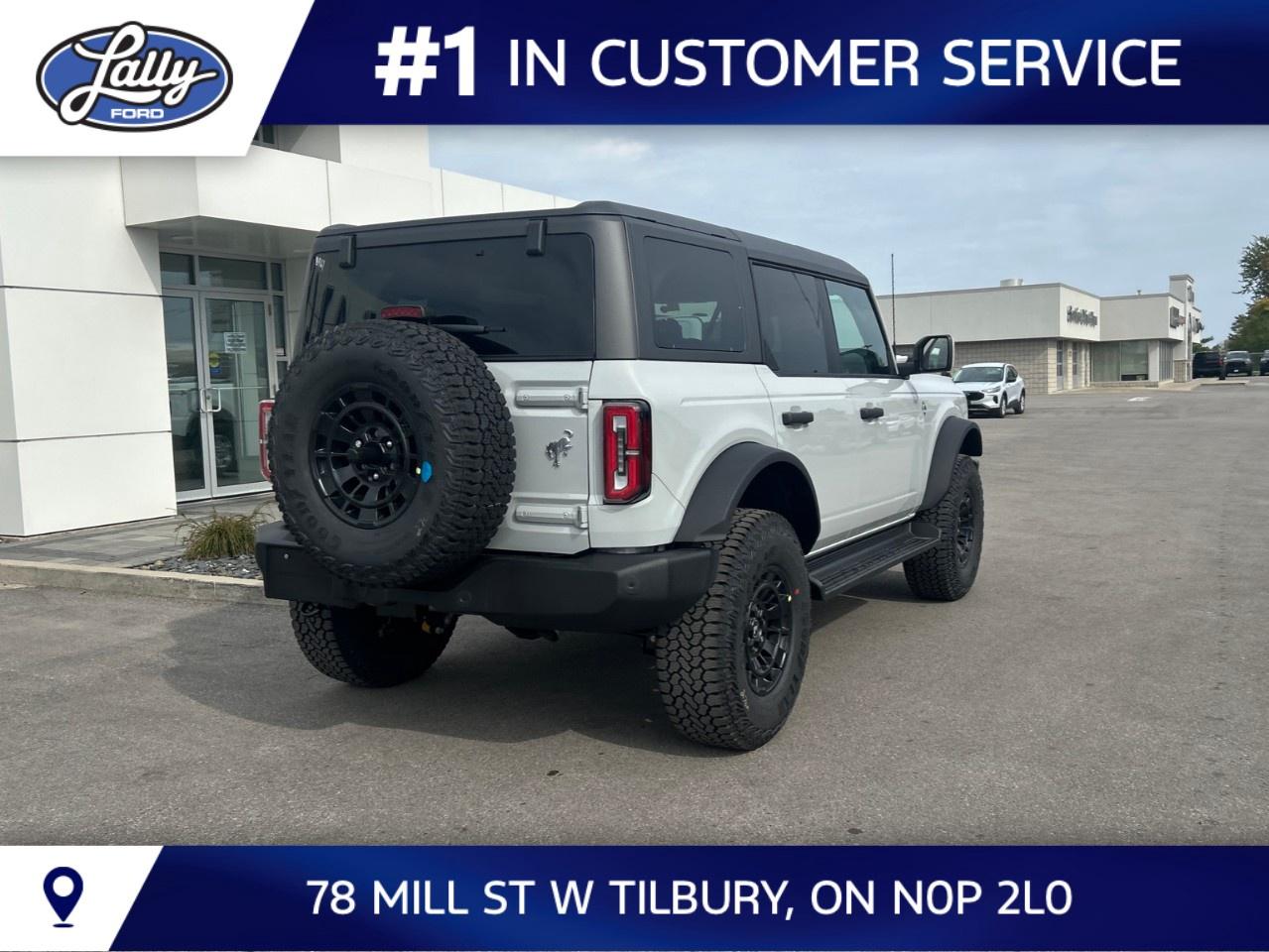 2026 Ford Bronco OUTER BANKS 4 DOOR 4X4 Photo2