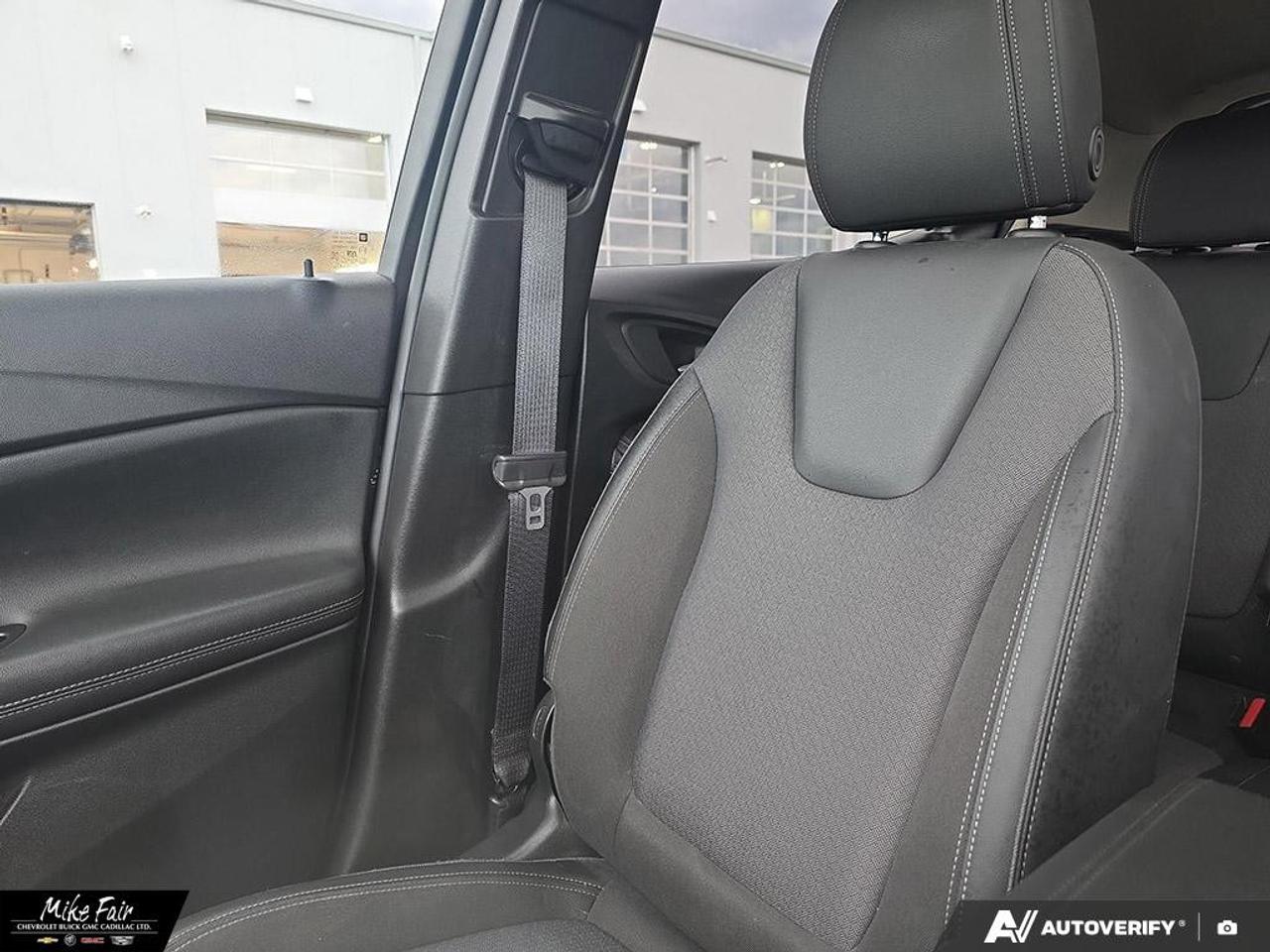 2022 Buick Encore GX Select AWD Photo