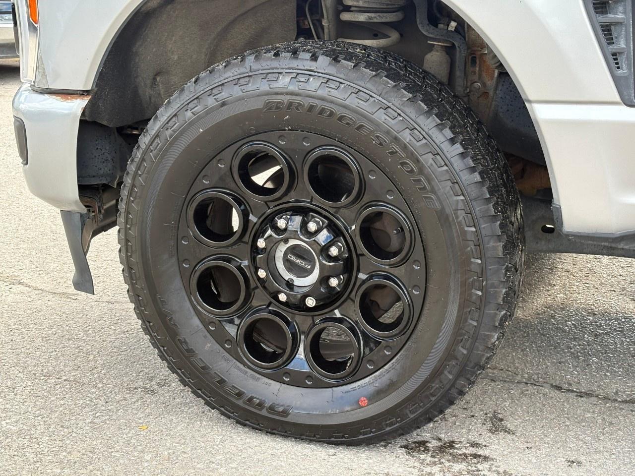 2023 Ford F-250 Super Duty SRW LARIAT 4WD SuperCab 6.75' Box Photo