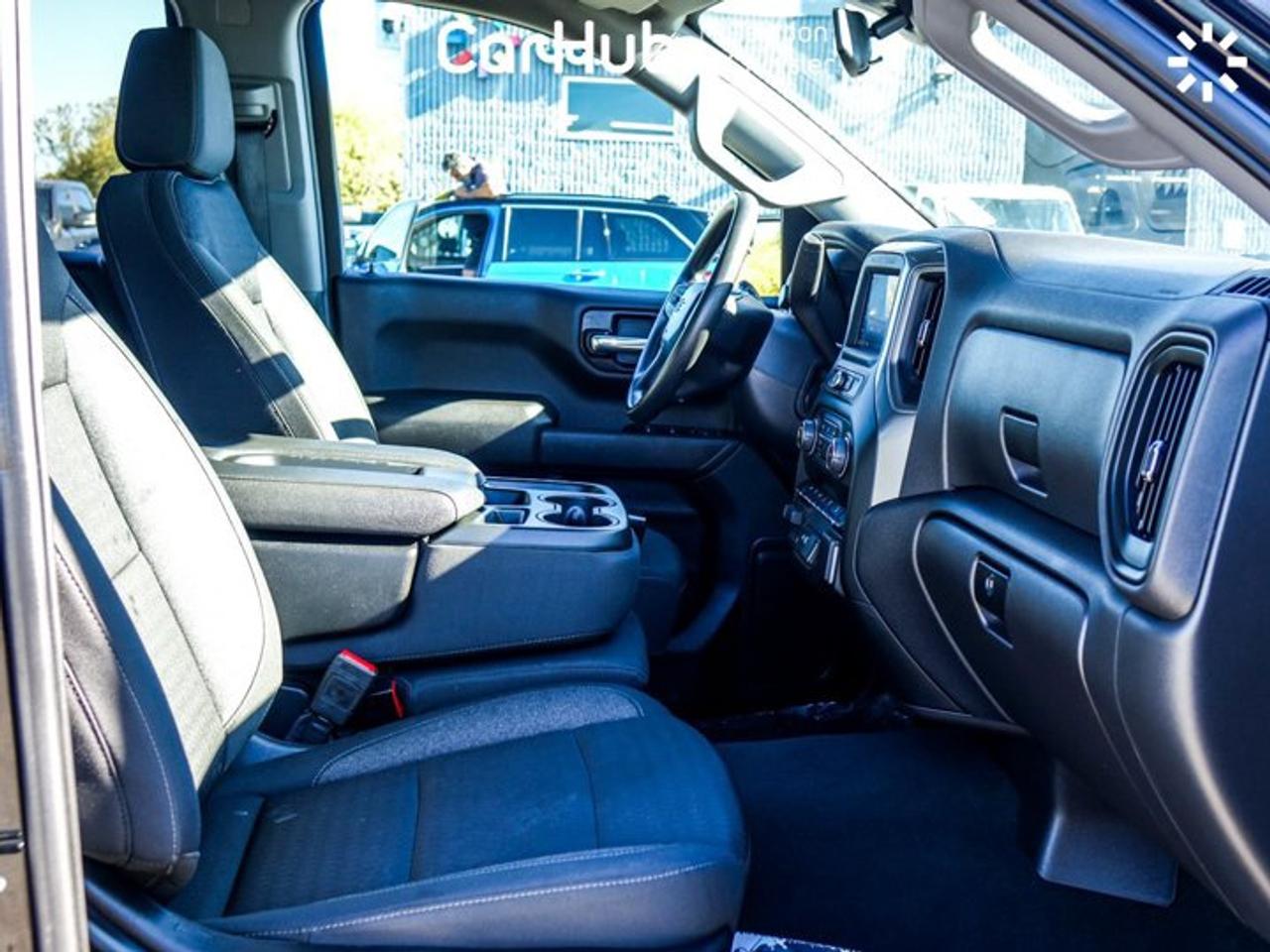 2024 Chevrolet Silverado 1500 Crew Custom Trail Boss Crew Cab 157" 2.7L TurboMax I-4 | Z71 Off-Road Suspension with 2-Inch Lift Photo