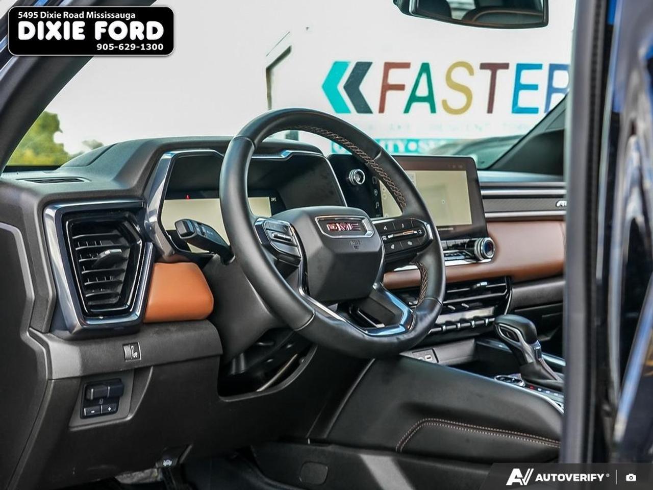 2024 GMC Canyon AT4 Photo
