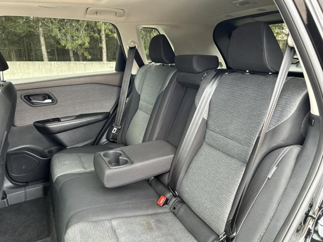 2021 Nissan Rogue SV FWD | No Accidents | Pano. Sunroof | Heated Steering Photo