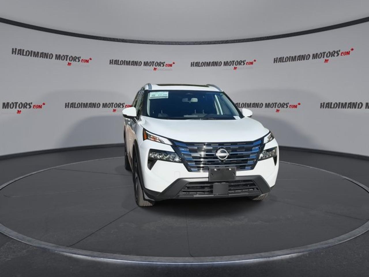 2026 Nissan Rogue SV AWD | One Owner | No Accidents | Heated Steering Photo2
