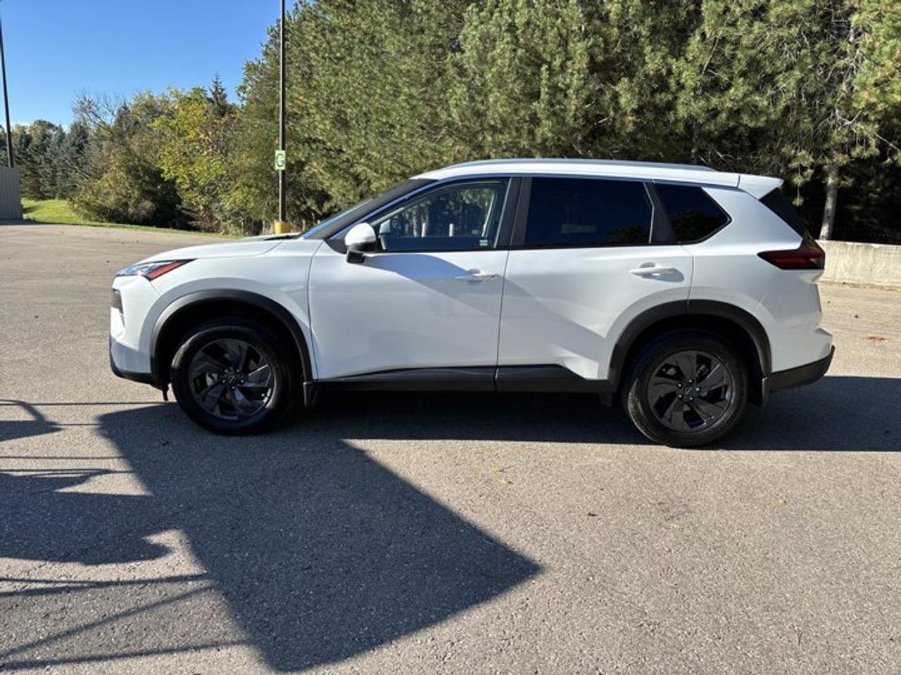 2026 Nissan Rogue SV AWD | One Owner | No Accidents | Heated Steering Photo