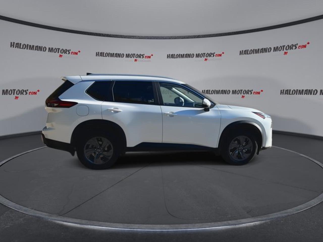 2026 Nissan Rogue SV AWD | One Owner | No Accidents | Heated Steering Photo