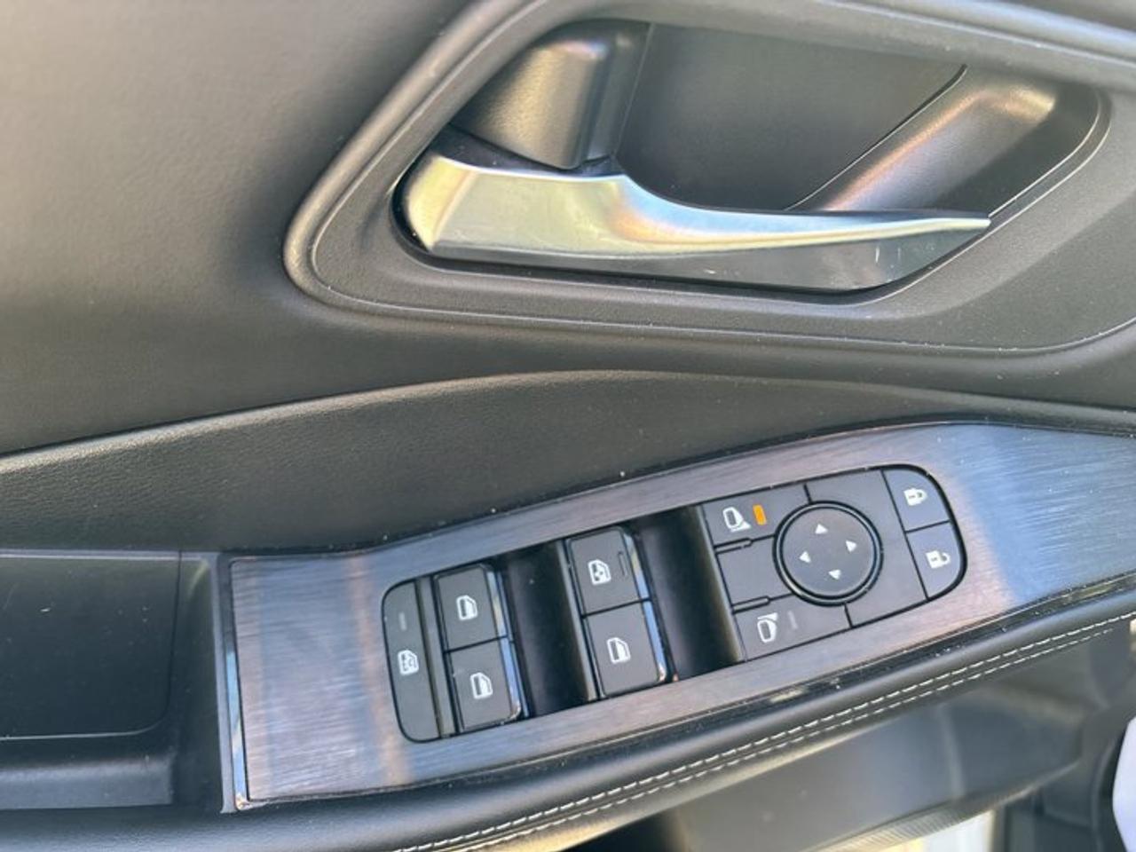 2026 Nissan Rogue SV AWD | One Owner | No Accidents | Heated Steering Photo