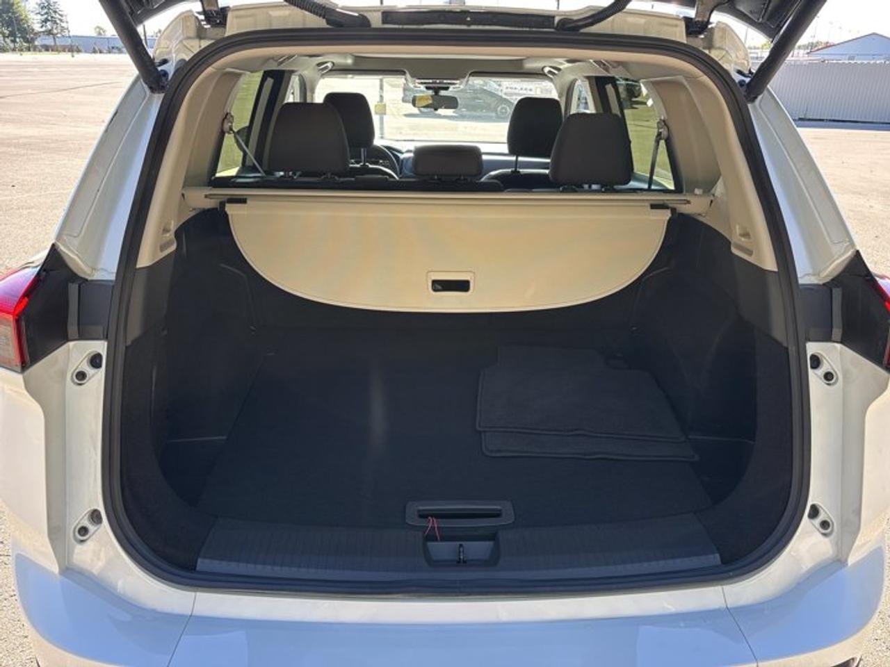 2026 Nissan Rogue SV AWD | One Owner | No Accidents | Heated Steering Photo