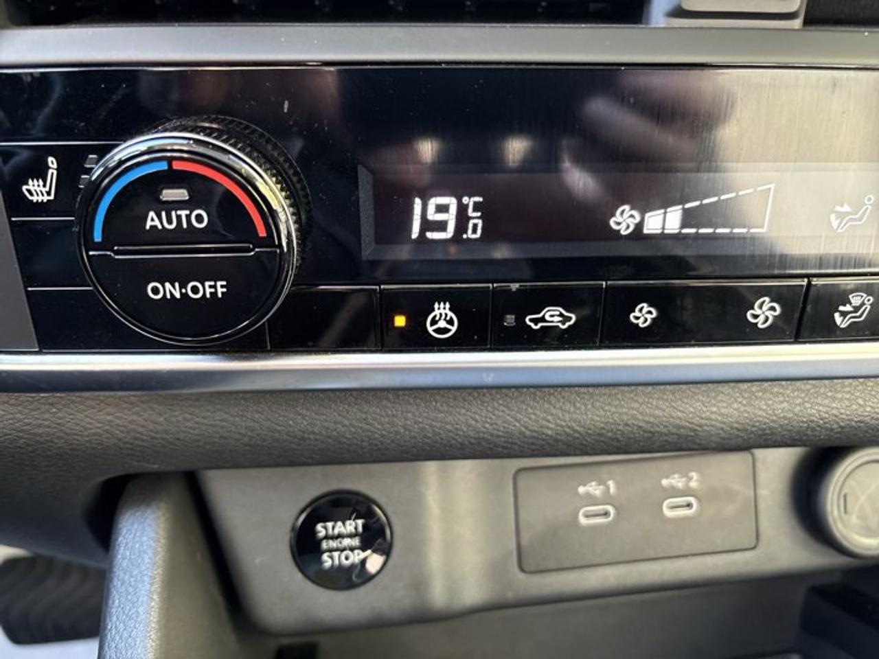 2026 Nissan Rogue SV AWD | One Owner | No Accidents | Heated Steering Photo
