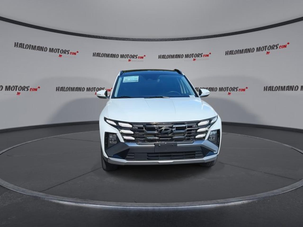 2025 Hyundai Tucson Preferred AWD | No Accidents | Leather Seats Photo