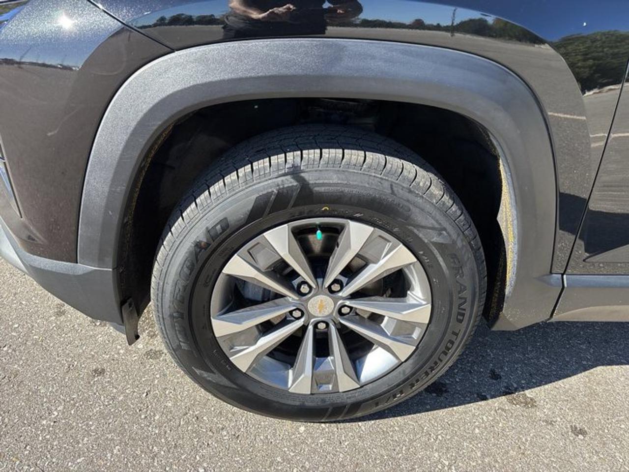 2025 Chevrolet Equinox LT AWD | No Accidents | Leather Seats | Heated Steering Photo