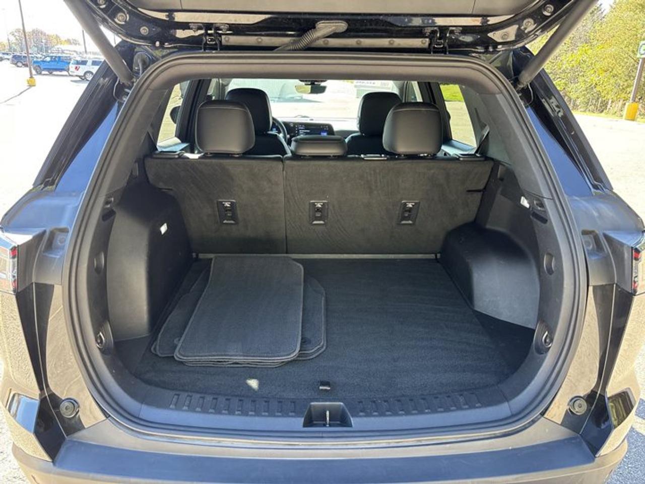 2025 Chevrolet Equinox LT AWD | No Accidents | Leather Seats | Heated Steering Photo