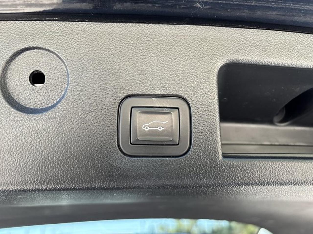 2025 Chevrolet Equinox LT AWD | No Accidents | Leather Seats | Heated Steering Photo