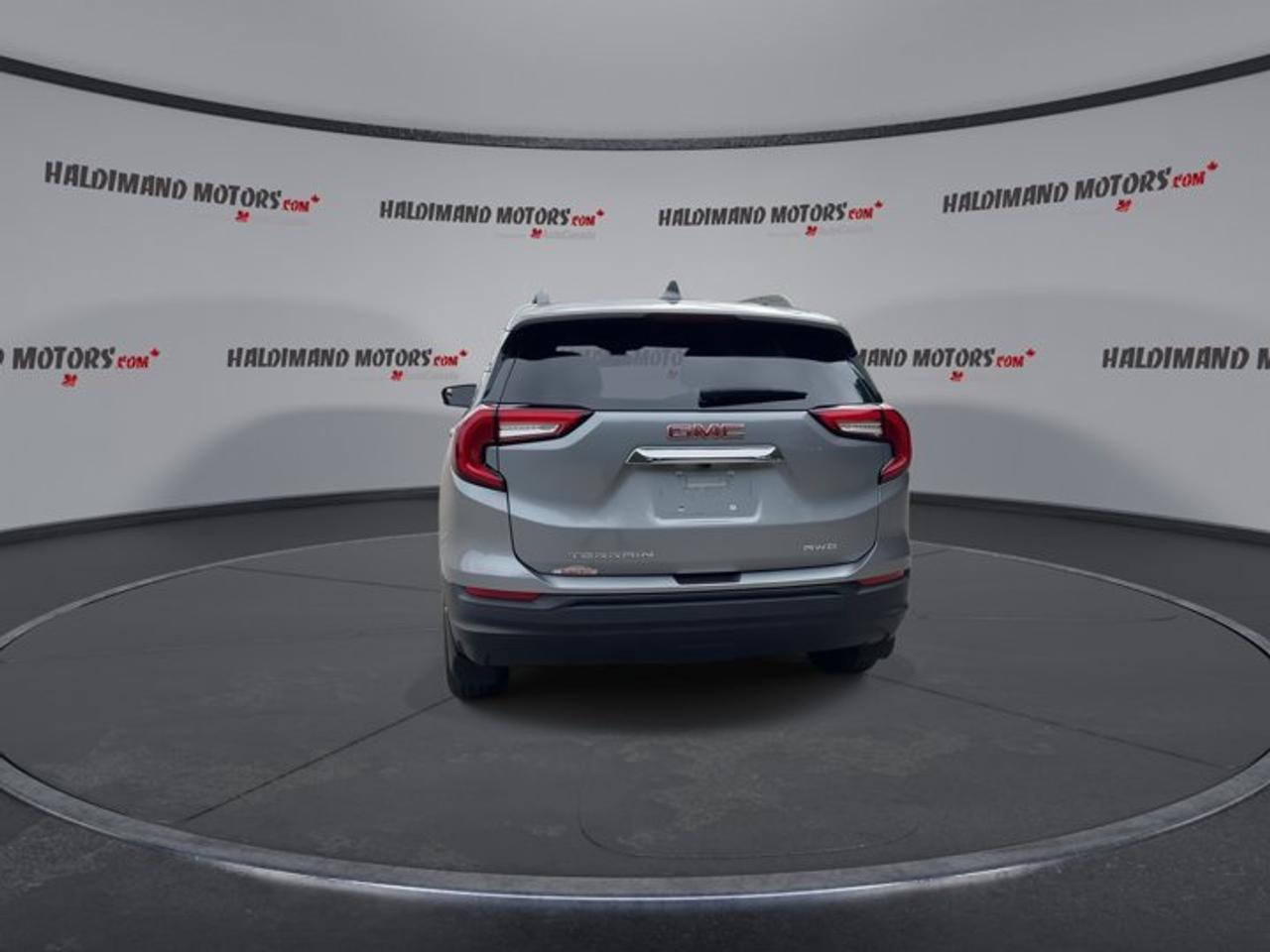 2023 GMC Terrain SLE AWD | No accidents Photo