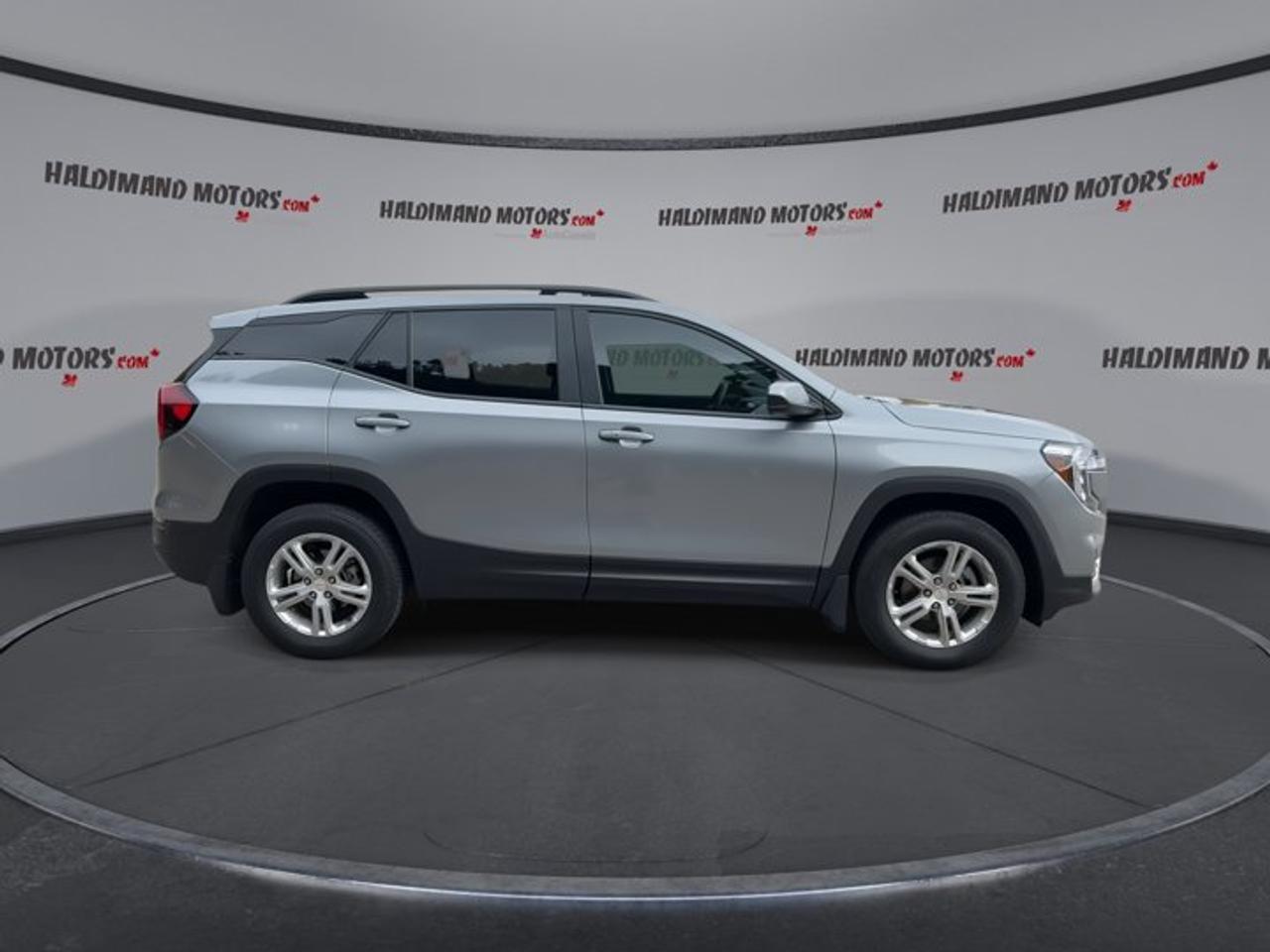2023 GMC Terrain SLE AWD | No accidents Photo