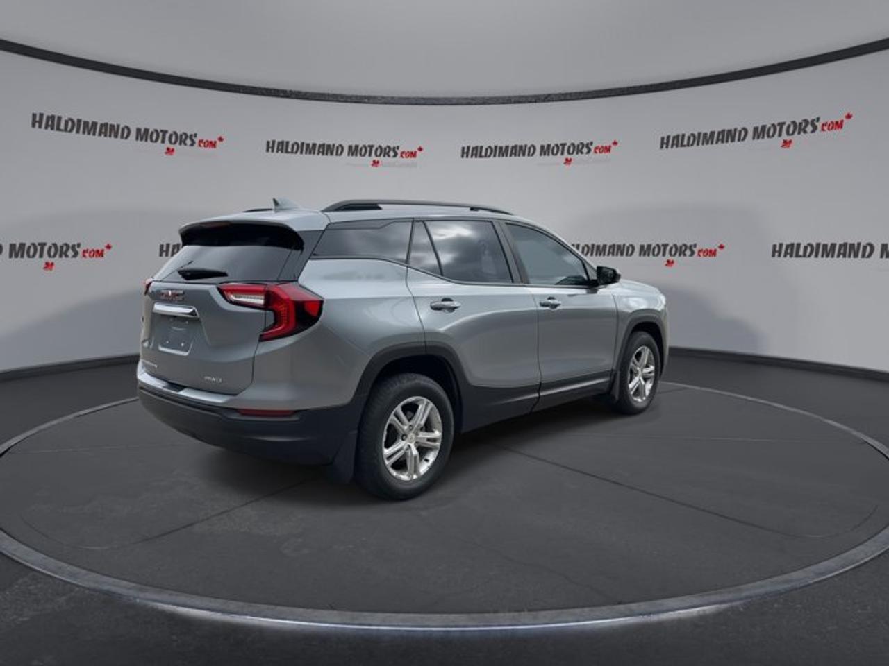 2023 GMC Terrain SLE AWD | No accidents Photo