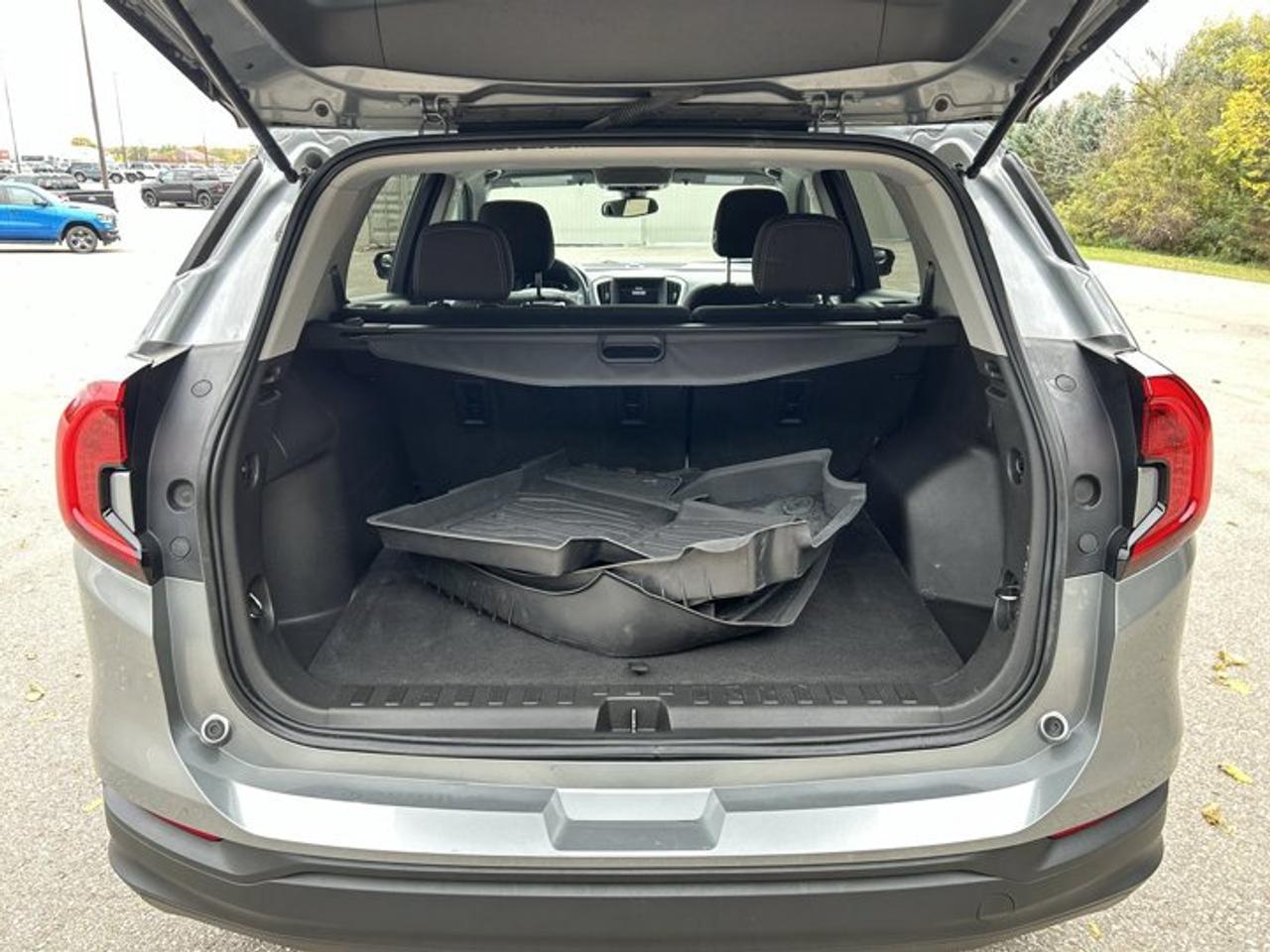 2023 GMC Terrain SLE AWD | No accidents Photo