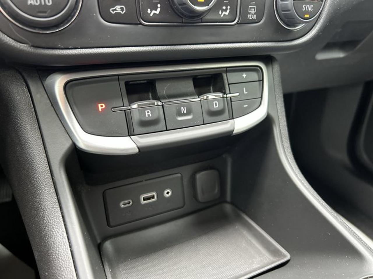 2023 GMC Terrain SLE AWD | No accidents Photo