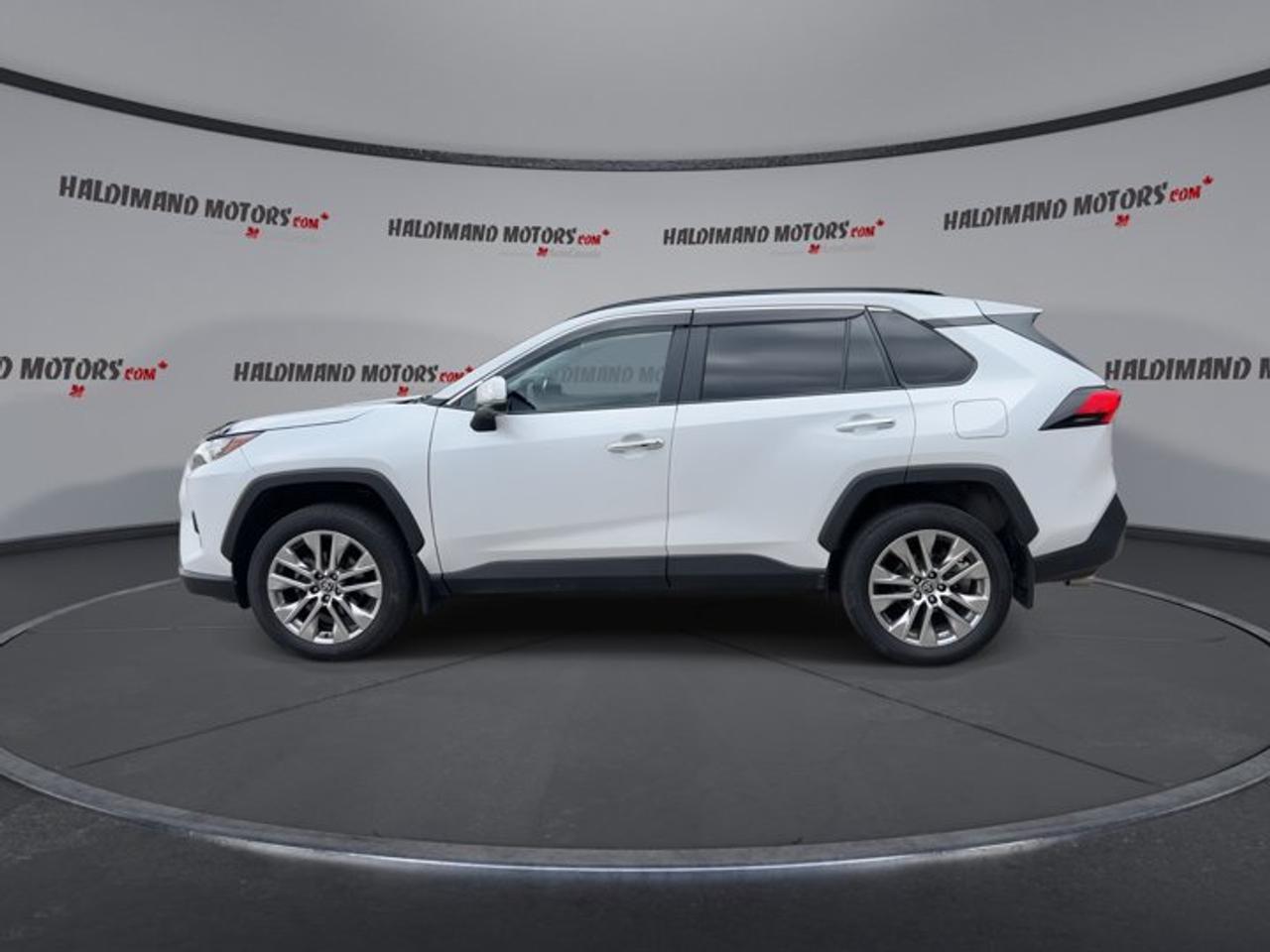 2024 Toyota RAV4 Limited AWD | Vent. Front Seats | Heated Steering Photo