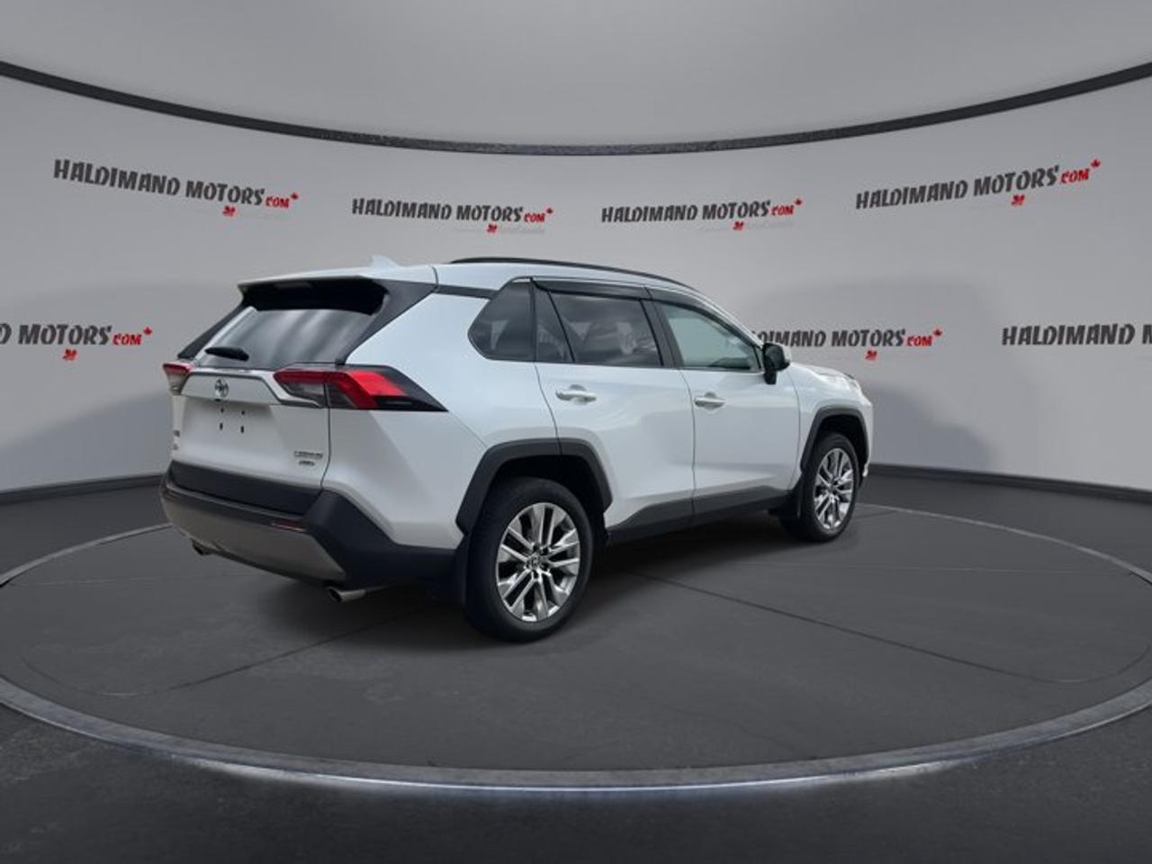 2024 Toyota RAV4 Limited AWD | Vent. Front Seats | Heated Steering Photo
