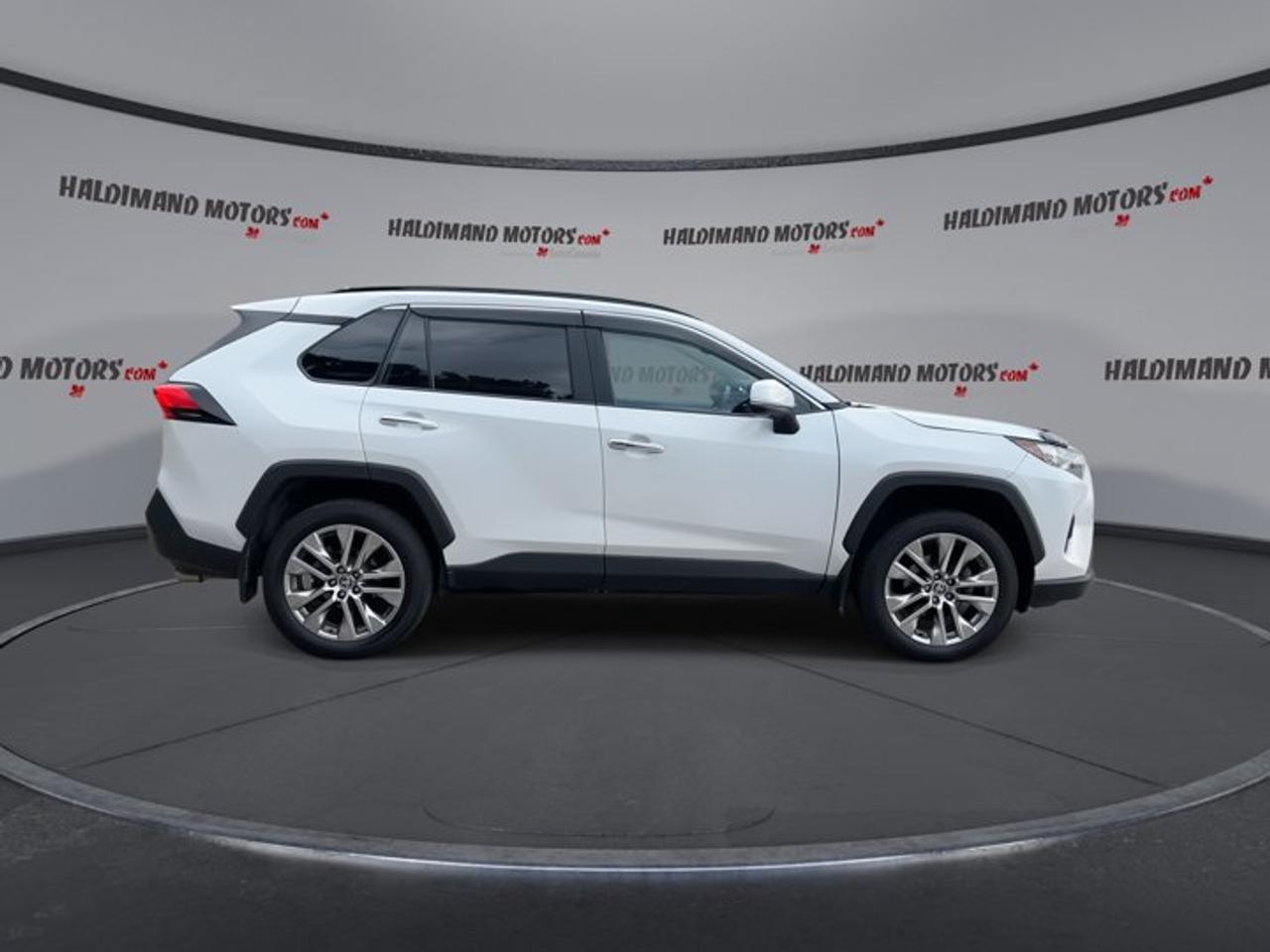 2024 Toyota RAV4 Limited AWD | Vent. Front Seats | Heated Steering Photo