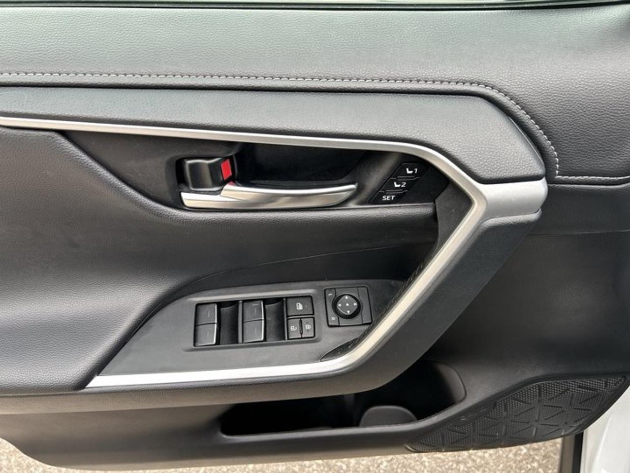 2024 Toyota RAV4 Limited AWD | Vent. Front Seats | Heated Steering Photo